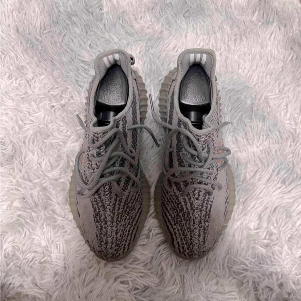 Yeezys boost 350 in great condition used a hand full of times